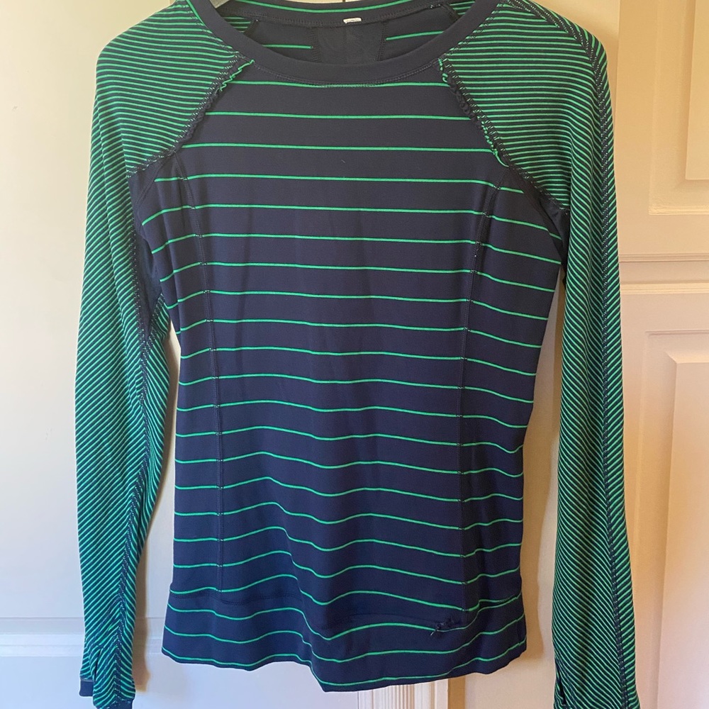 Lululemon top